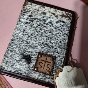 STS Ranchwear Black and White Hair-On-Hide Wallet